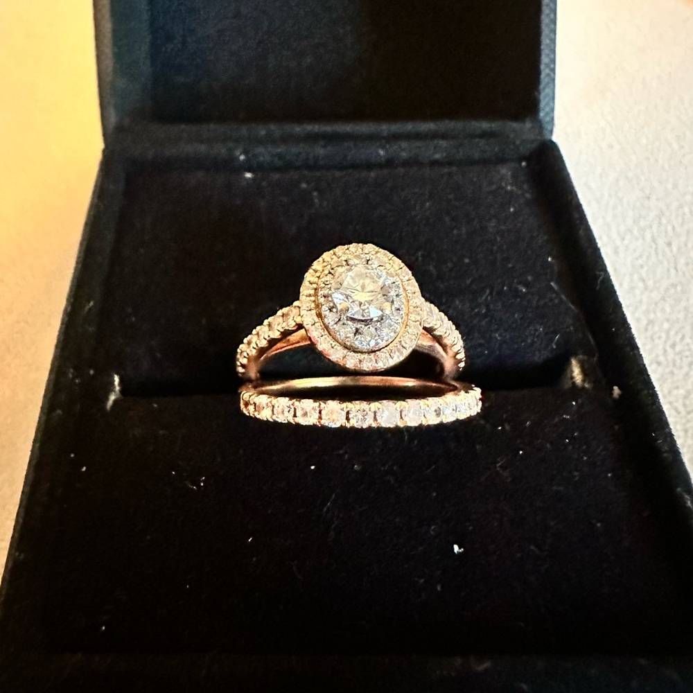 1.5 carat Diamond Engagement Ring and Wedding Band set. Rose gold. Size 7